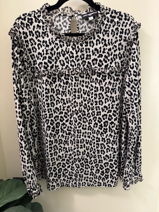 Karl Lagerfeld Tops - Karl Lagerfeld Black, Gray and White Leopard Print Long Sleeve Blouse Ruffle Lrg